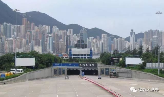 世界上最炫酷的27條海底隧道！_8